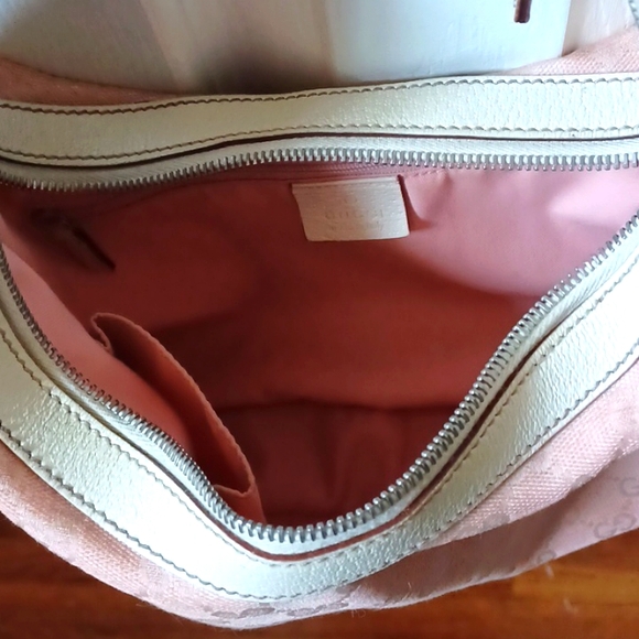 Gucci Vintage *RARE* GG Horsebit Canvas Medium Hobo Bag in Beige & Pink - Picture 6 of 9